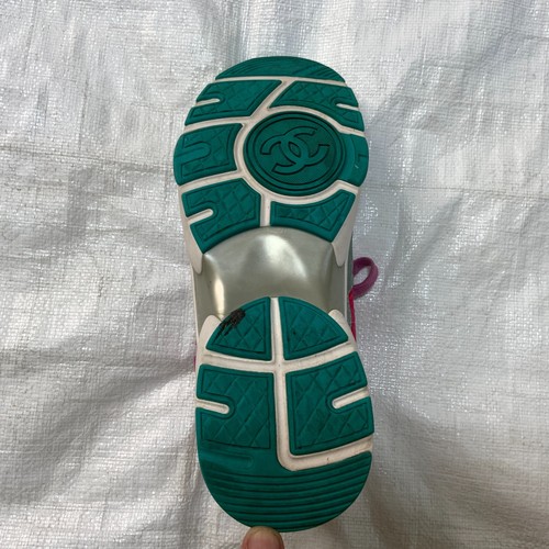 Sneakers CHANEL Coco Trainer rosa nylon scamosciato runner taglia 38 - SOLO PIEDE DESTRO - Foto 4 di 9