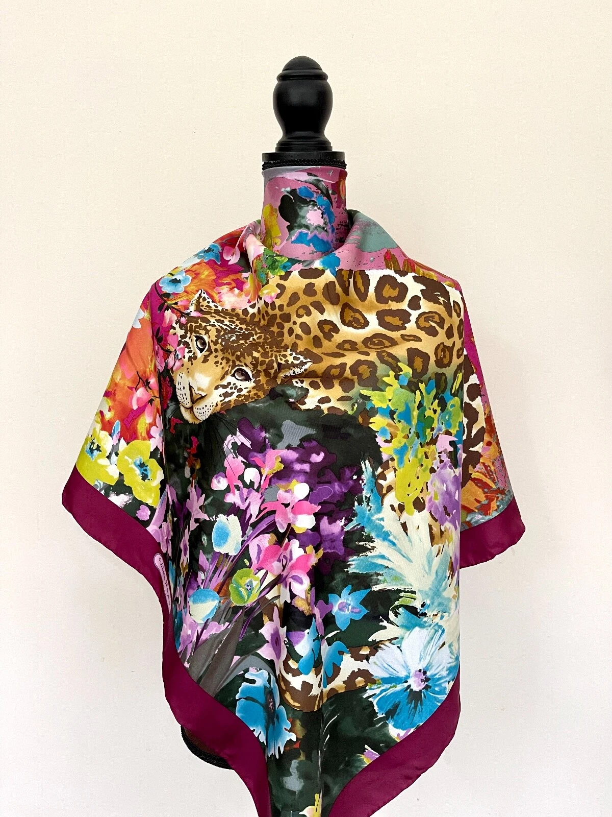 Unisex Salvatore Ferragamo Scarf Animal Purple Red Garden Floral Silk Wrap
