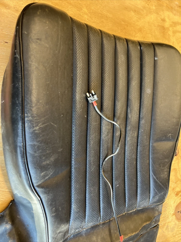 Asiento inferior derecho mercedes w123 cupé negro 300cd 280ce cuero térmico 85 Foto 2 de 4