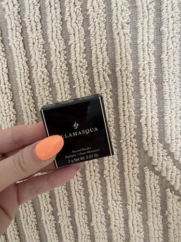 Illamasqua OMG Beyond Powder Highlighter, 2g, Cruelty-Free, Reisegröße