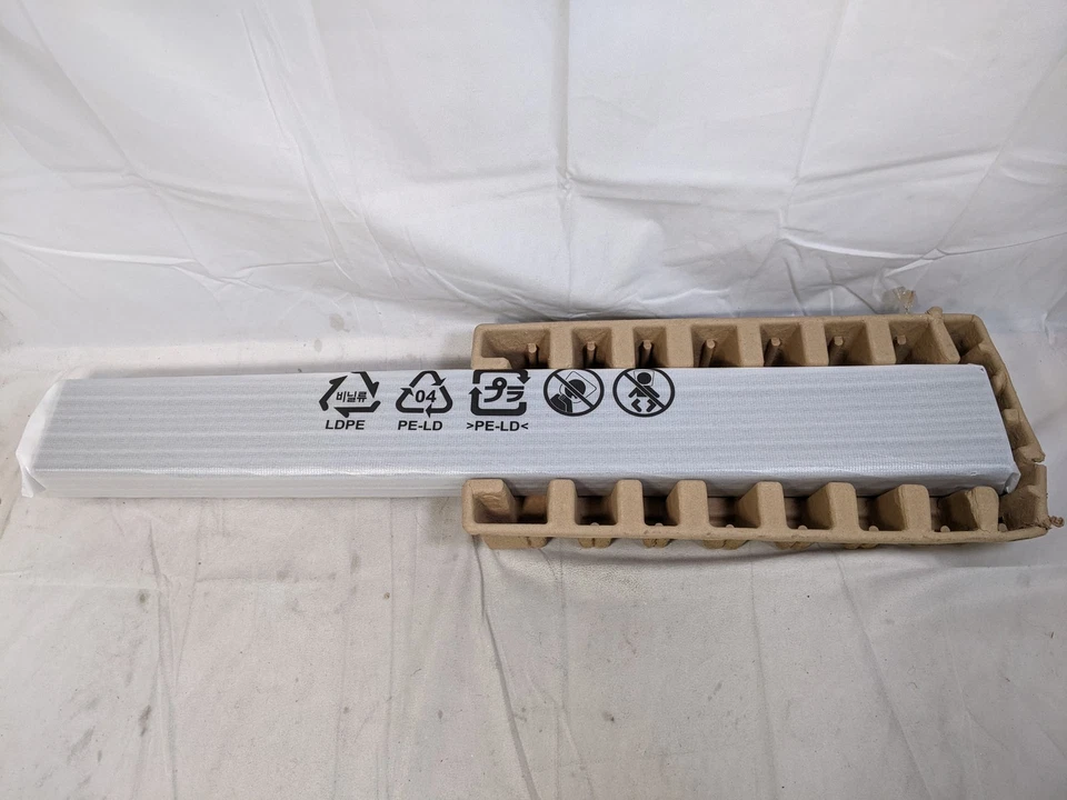 LG Soundbar S70TY, Dolby Atmos, iPhone, Bluetooth, HTMI - Soundbar only! Sealed - Image 2 of 4