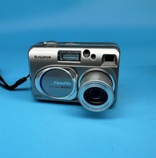 FinePix A205S Fujifilm 2.0MP Digital Camera Silver - Tested
