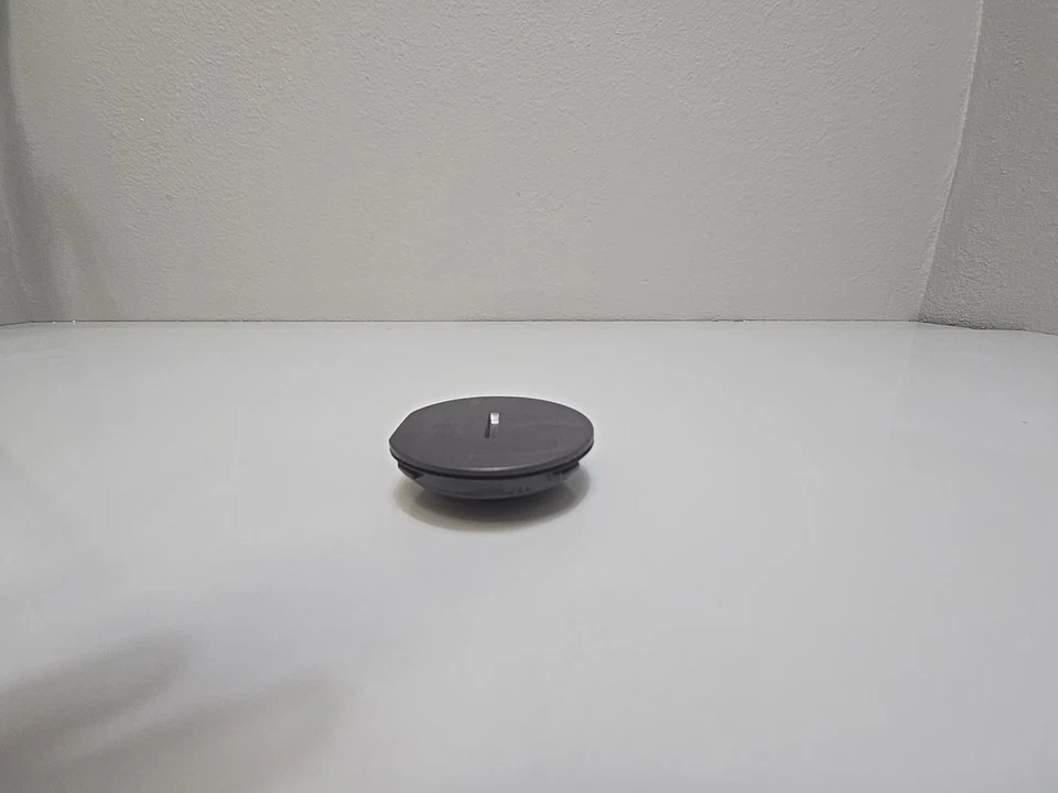 Bloqueo de tapa de extremo para aspiradora Dyson V8/V10/V11 cabezal de accionamiento directo limpio GENUINO *MIRA* Foto 3 de 4