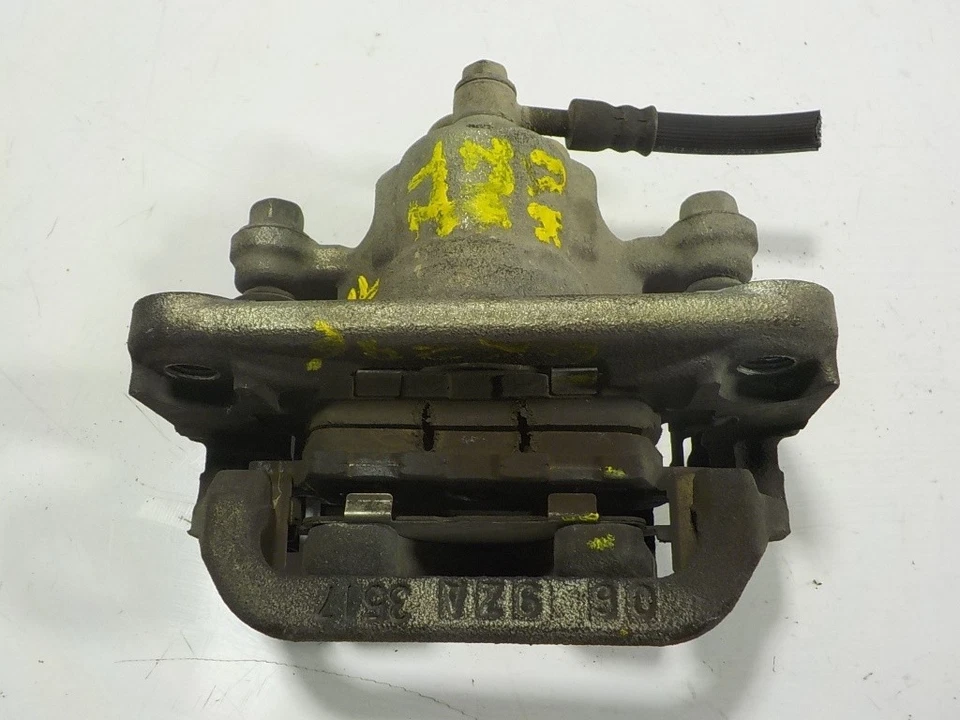 44011EM11A REAR LEFT BRAKE CALIPER / 17227355 FOR NISSAN CUBE Z12 1.6 16V CAT - Image 3 of 4