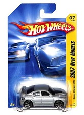 Hot Wheels Dodge Charger Srt8 2007 New Models Series - K6139 Nrfp Gray 164