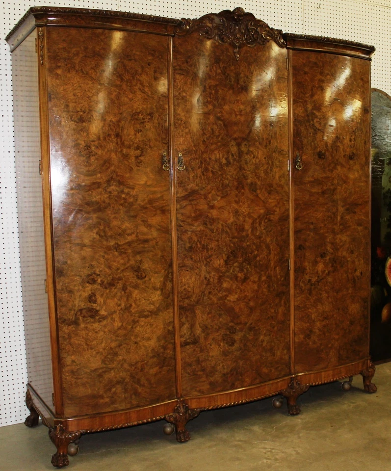 Antiguo juego de dormitorio de 7 piezas de nogal burl con patas francesas de garra de campo C1920 Foto 3 de 4