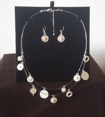 Bliss Womens Round Enamel Drop Pendant Necklace Earrings Set 16'' Branded Box