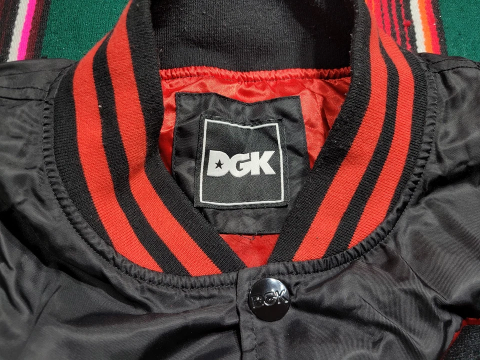 Chaqueta DGK Pray For Me 2002 talla XL Foto 4 de 4