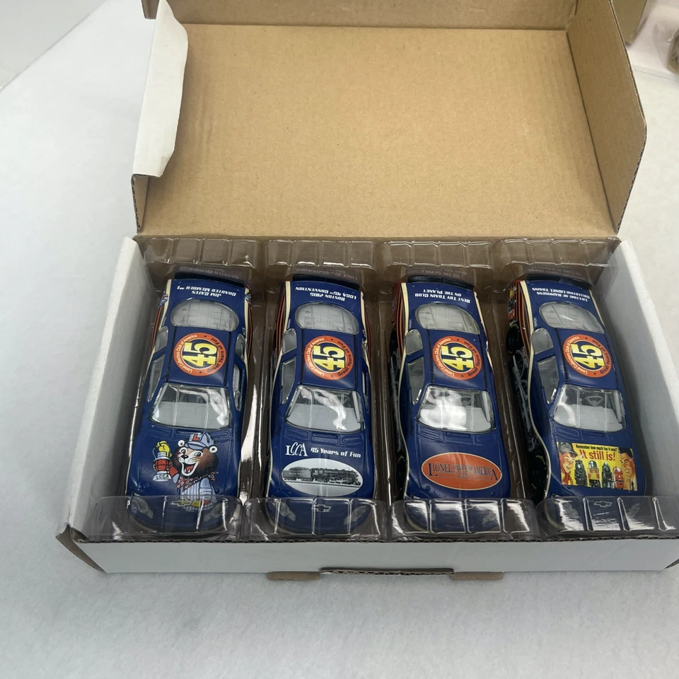 Lionel 6-58584 LCCA 2014 Wabash Auto Loader w 4 Nascar Cars NEW O Gauge Club - Image 3 of 4