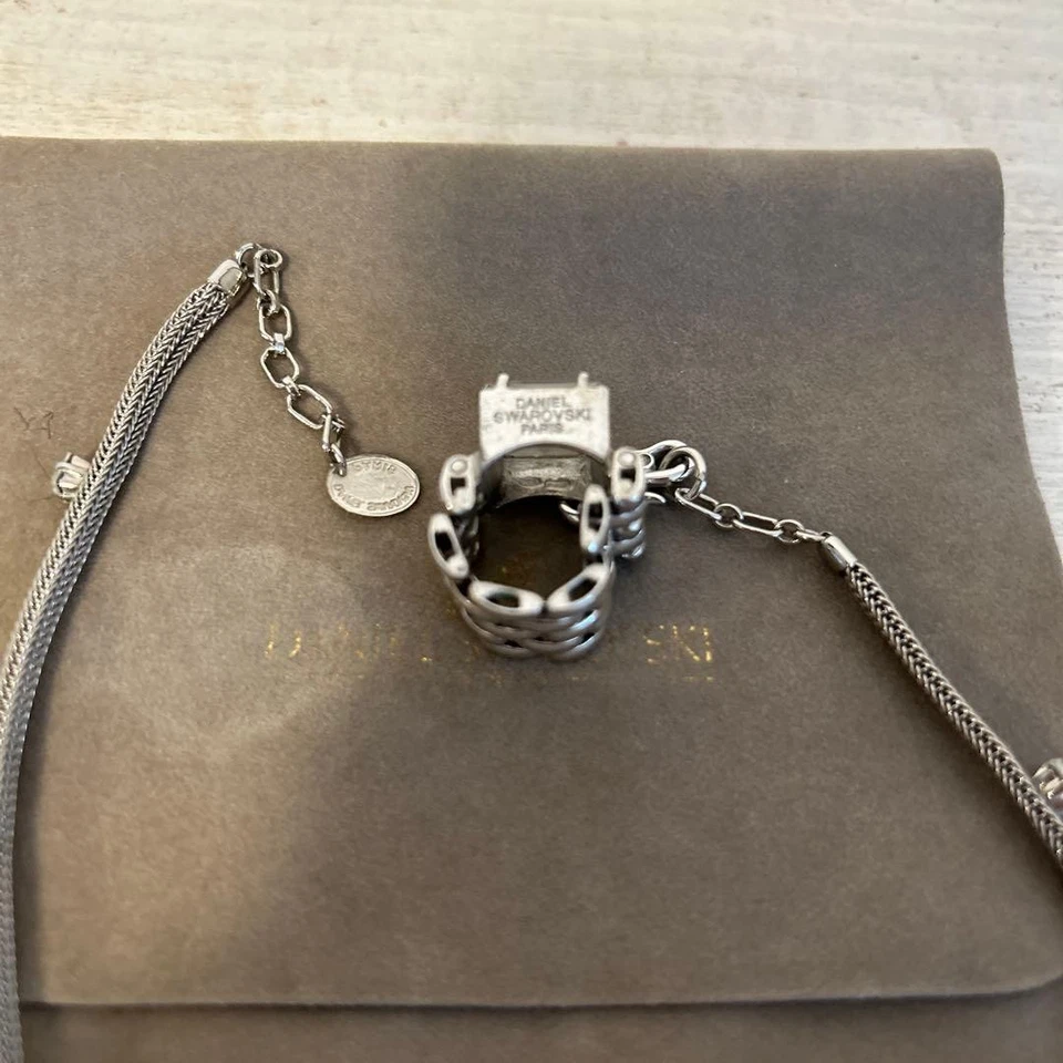 Collar y anillo de cadena de plata Swarovski con piedra talla esmeralda Foto 4 de 4