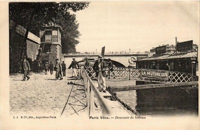 CPA PARIS Vécu. Descente de Bateau (673064)
