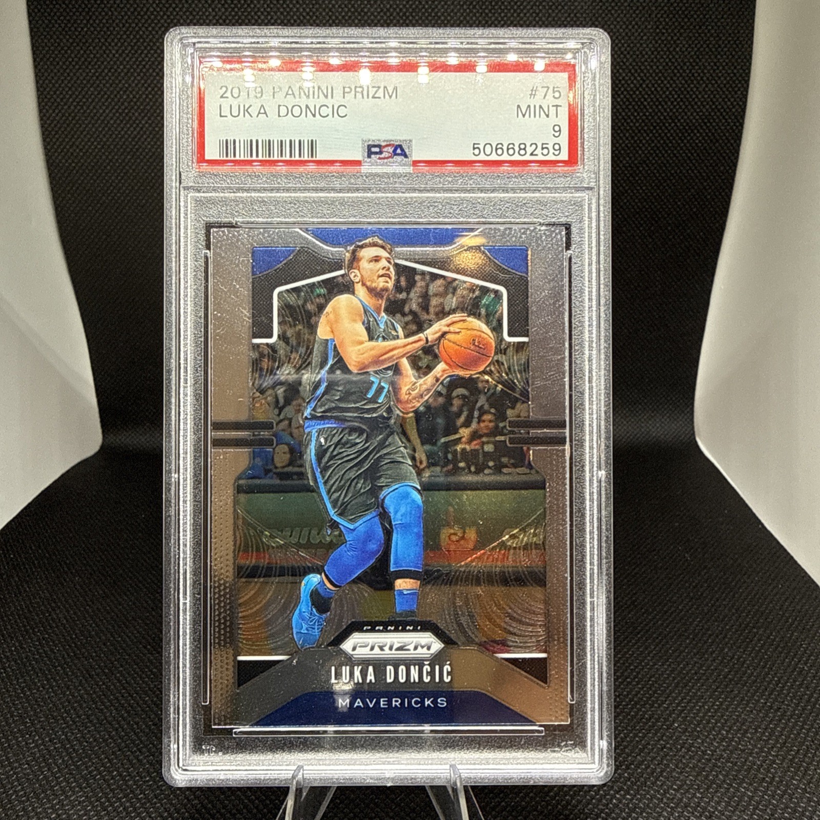 2019 Panini Prizm Luka Doncic #75 PSA 9 MINT view 1