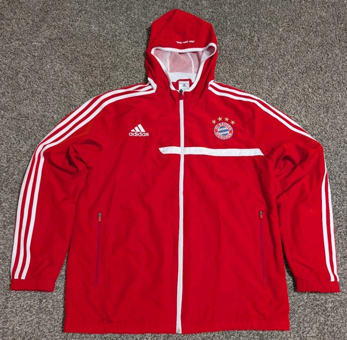 Preços baixos em Bayern de Munique Vermelho fã de Futebol Clube