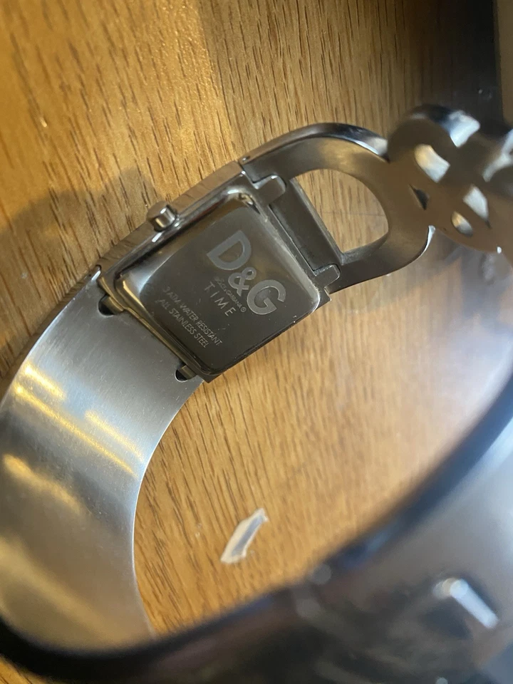 D&G Dolce & Gabbana女式手镯手表 — 第 2/4 张图片