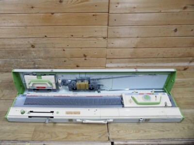 BROTHER KH-821 Knitting Machine Handicraft from Japan W/ Case 
