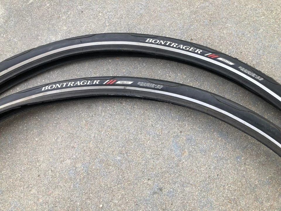 bontrager Nebula plus 700x32 tires pair