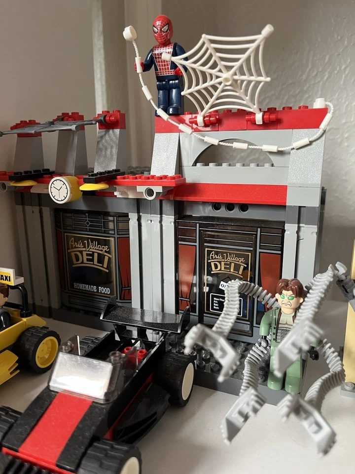 LEGO Marvel Doc Ock's Café Attack #4860 ~ Spiderman, Dr. Octopus, 100% COMPLETO Foto 2 de 4
