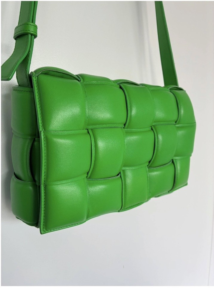 AUTHENTIC Bottega Veneta Padded Cassette Bag 💚