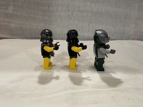 LEGO 8821 Knights' Kingdom Rogue Knight Battleship Complete W/ Box & Manual