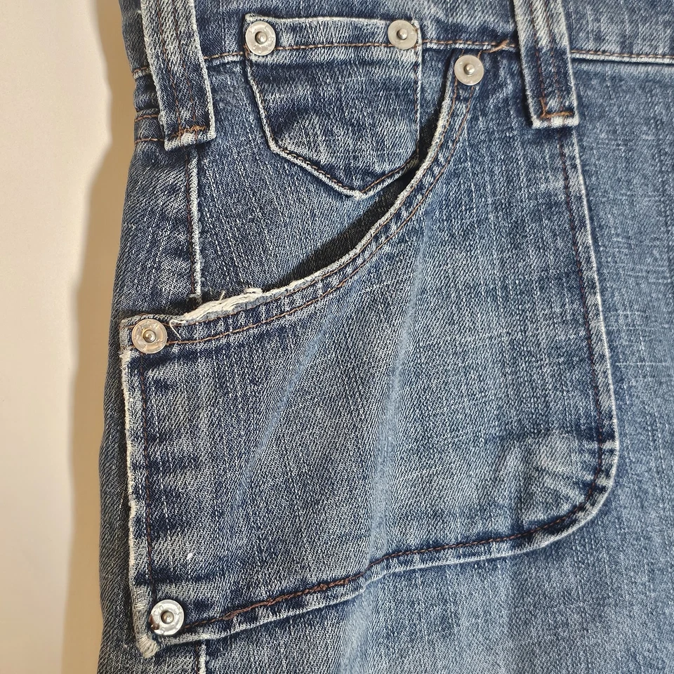 Levis Denim Skirt Womens 16 Blue Jean Midi Raw Hem Distressed Y2K Grunge 2000s - Image 4 of 4