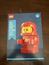 Lego Exclusive Up-Scaled Baby Astronaut 250 Pieces  #40767 SEALED