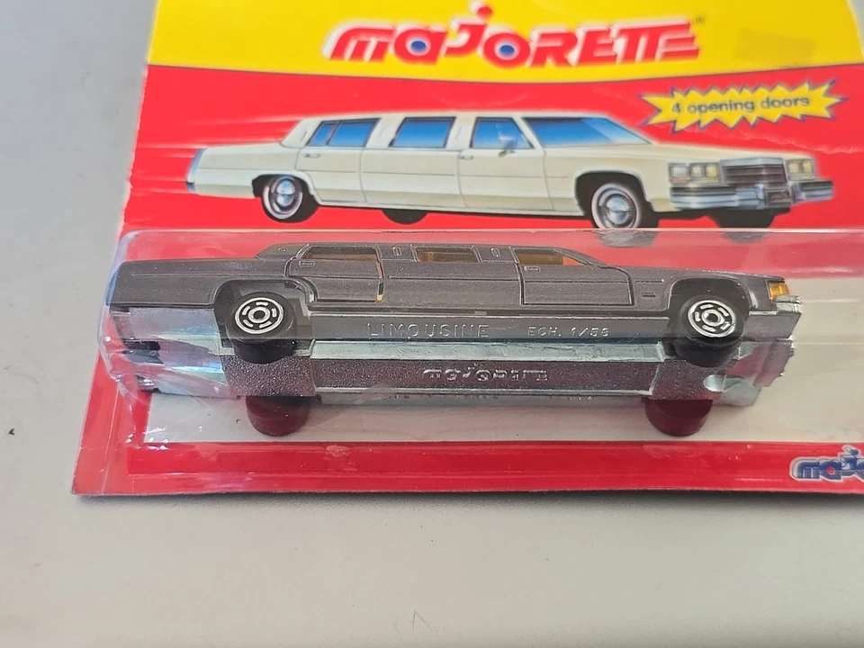 Majorette 凯迪拉克弹力豪华轿车 # 339 ECH 1/58 灰色玩具车豪华轿车 Pkg。 — 第 2/4 张图片
