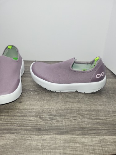 Women's OOFOS Size 7.5 - OOMG EEZEE Low Recovery Shoe - White/Purple Mauve NEW - Picture 2 of 8