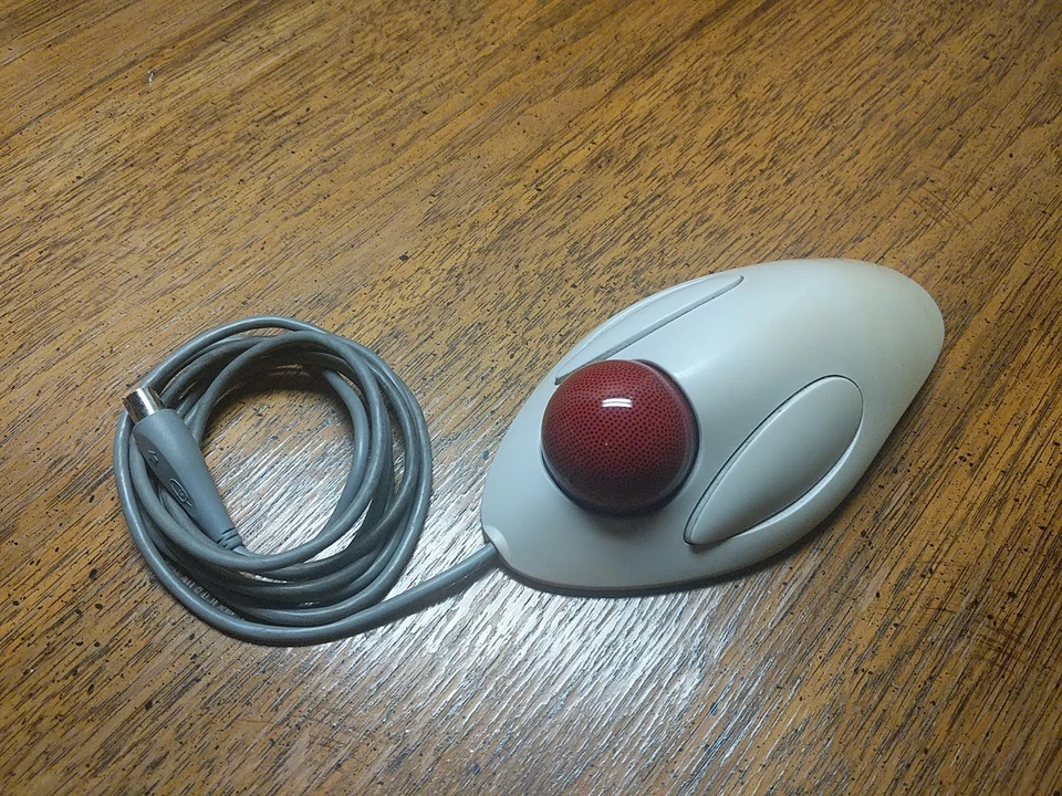 Logitech 804292-0000 T-CM14 Marble Mouse Wired PS/2 - Tested - Image 2 of 4