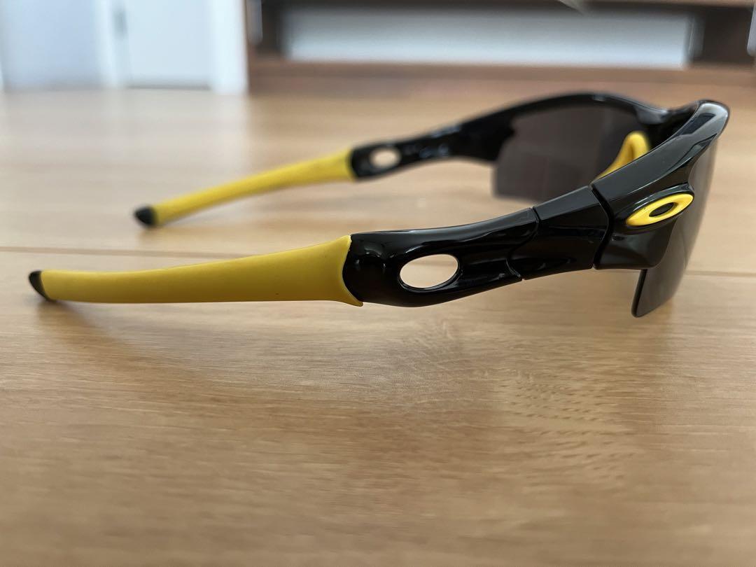 00s OAKLEY サングラス　LIVESTRONGモデル 00s OAKLEY サングラス LIVESTRONGモデル OAKLEY オークリー