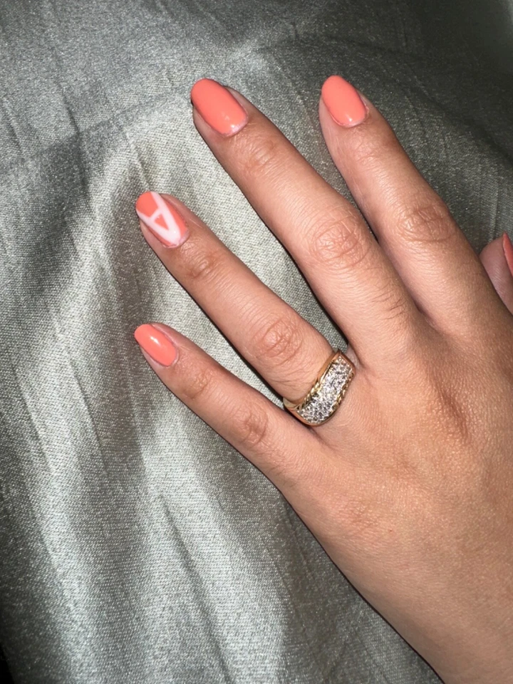 Vintage 14k Solid Gold Curved Ripple Wave Diamond Band Ring Sz 6.75 - Image 4 of 4