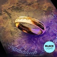 Displate Limited Edition - The One Ring - Lord of the Rings x/2000 Black Light
