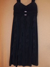BETSY  ADAM Gray Sleeveless Prom/Evening Dress W/Ruffled Detail - Size 6
