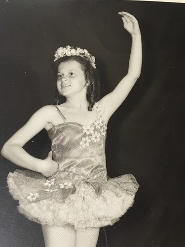 1952 Ballerina Photo Young Girl Dance Petrov Studio 8 x 10 Photograph Female - Picture 2 of 5