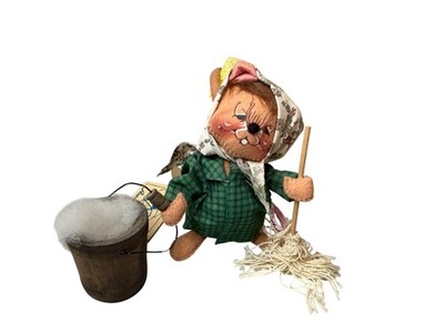 Annalee 1997 Cleaning Day Housewife Mouse Doll 7  Mop Sponge NWT Mobility Figure