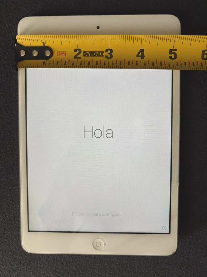 Apple IPad Mini Model MD531LL/A 1st Generation ** SILVER** - Image 2 of 4
