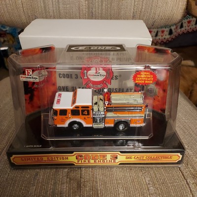 2001 Code 3 Collectibles   Hbg Firehouse Expo E-One Cyclone II Pumper 1/64 Scale