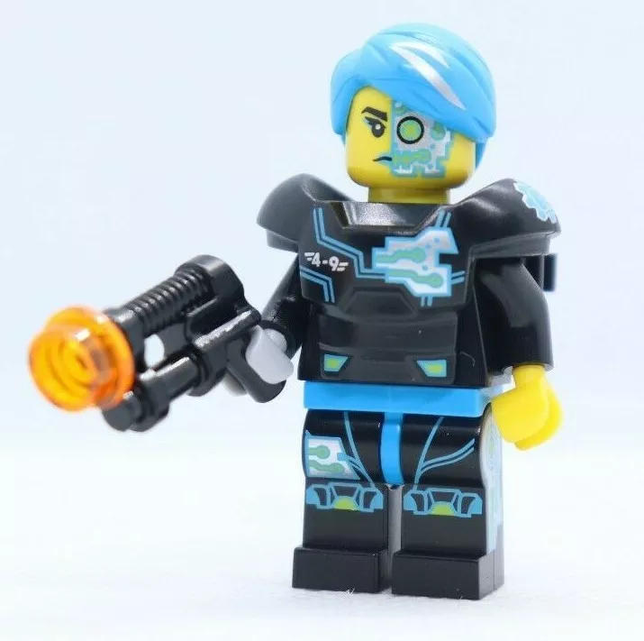 Lego female best sale robot