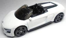 2020 HOT WHEELS '19 AUDI R8 SPYDER WHITE 1:64 DIECAST 2 3/4" CAR WITH GRAY RIMS