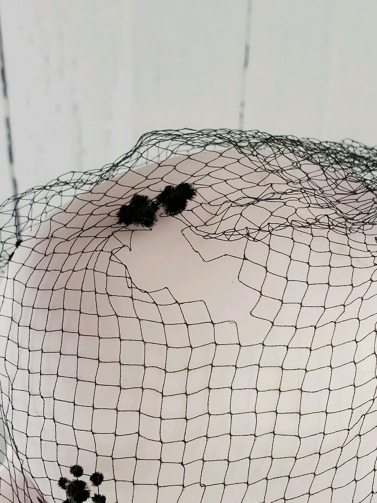 Black Netting Fascinator with Crushed Velvet Bows… - image 7