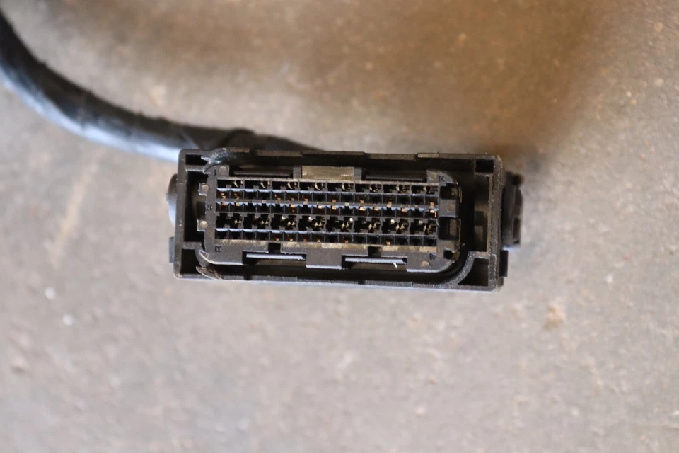 2013-2015 BMW X1 E84 ОСНОВНОЙ КОРПУС ПРОВОДКА ЖГУТ КАБЕЛЬ С ПРЕДОХРАНИТЕЛЕМ OEM - Изображение 2 из 4