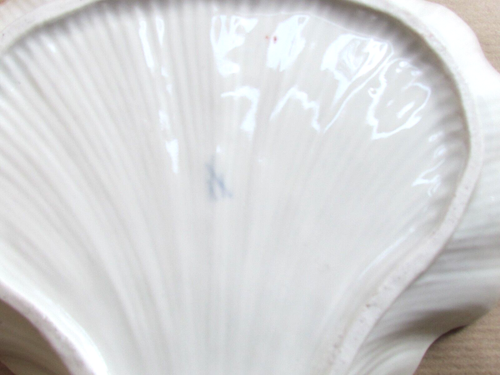 MEISSEN LATE 18th EARLY 19th C PORCELAIN SHELL SHAPED DISH (11724) - Picture 6 of 8