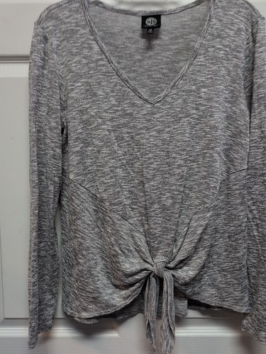 Bobeau Women's M Gray. V Neck Tie Front Long Sleeve - Picture 4 of 8
