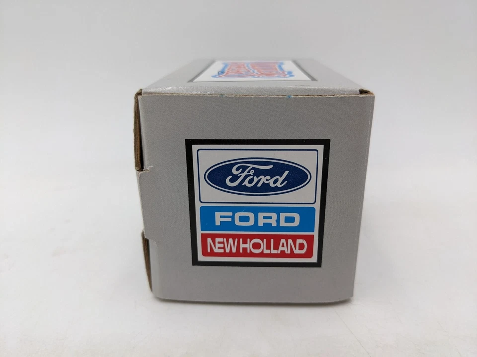 Ertl 802 EP Ford New Holland 5000 Super Major Diesel Tractor 1/32 Special Ed - Image 4 of 4