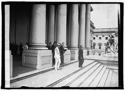 Photo:President Coolidge Leaving Capitol 1923
