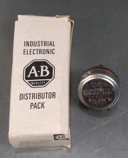Allen Bradley RV4NAYSD503A  Rotary Potentiometer                          Loc4A8