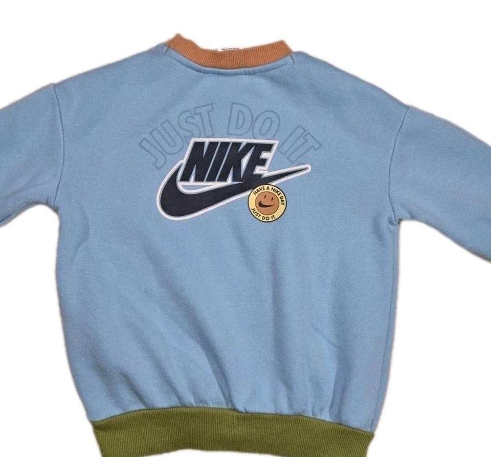 Lot Of 4 Tops 2 Track Jackets, 1 Hoodie, 1 Sweatshirt Nike Under Armour Size 6/7 - Image 4 of 4