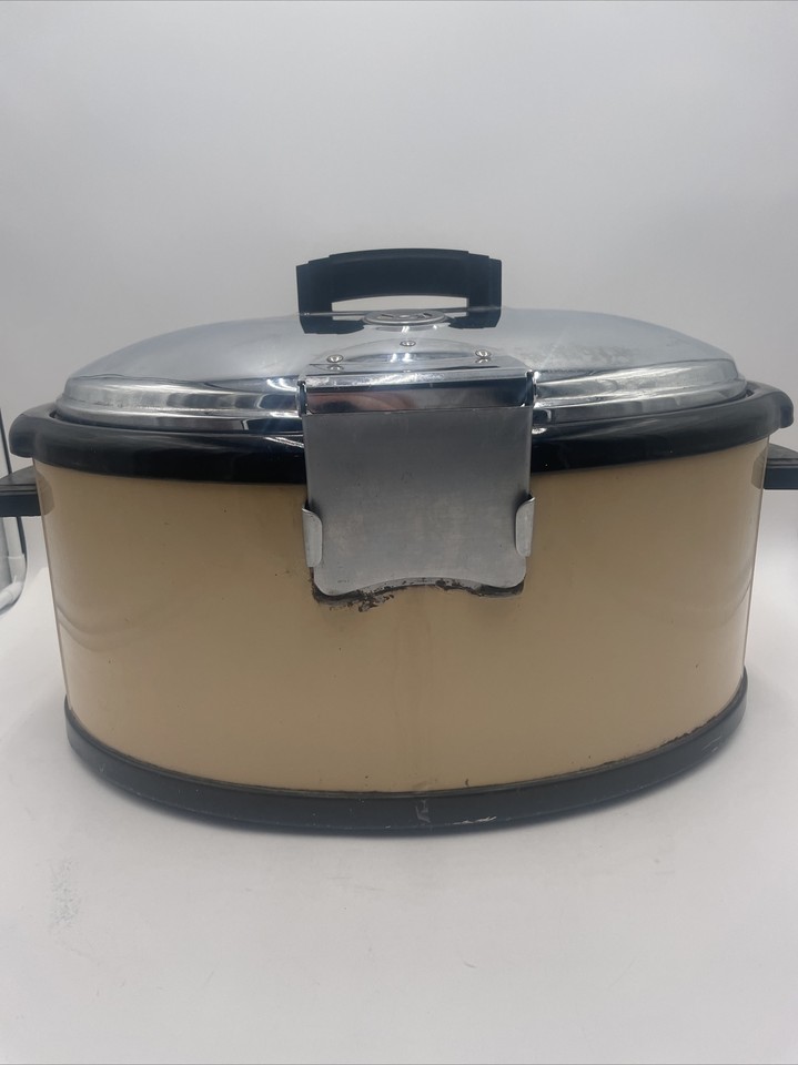 Vintage NESCO Electric Roaster Cat. 9735 Chrome Hinged Lid Bakelite