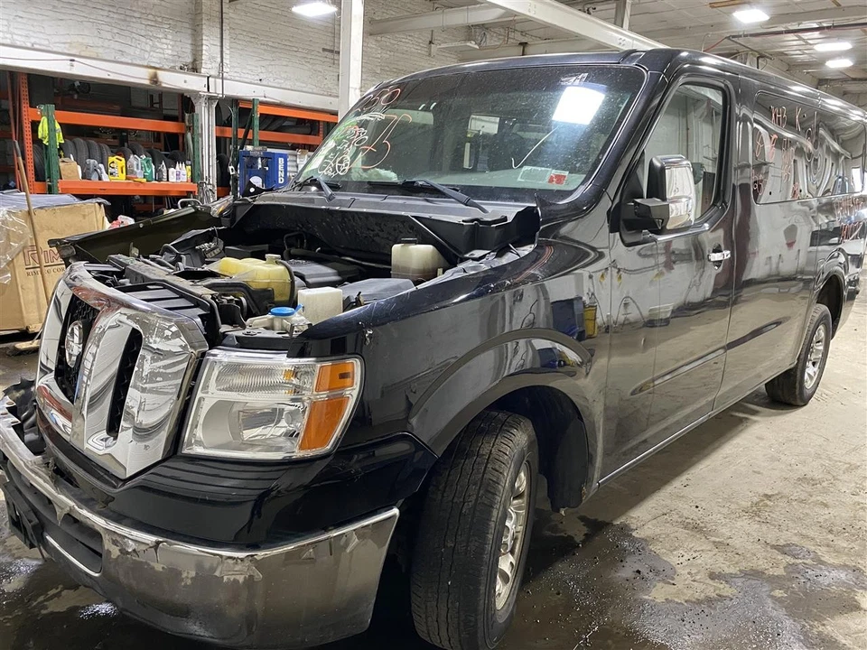 BACK DOOR Nissan NV 1500 NV2500 NV3500 12 13 14 15 16 Right Black 1386443 — 第 4/4 张图片