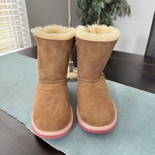 UGG Kids' Bailey Bow II boots Size 4