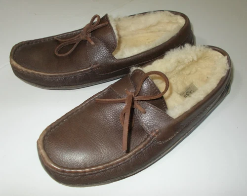 UGG Byron Slipper Men’s 11 Brown Leather Shearling Lined Loafers Shoes Mocs